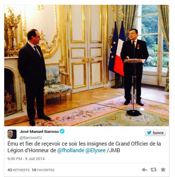 Franois Hollande mdaille Jos Manuel Barroso